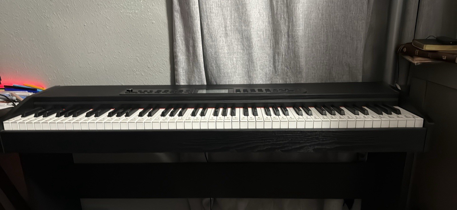 🎹 Donner DEP-95 88-Key Digital Piano with Stand – Excellent Condition
