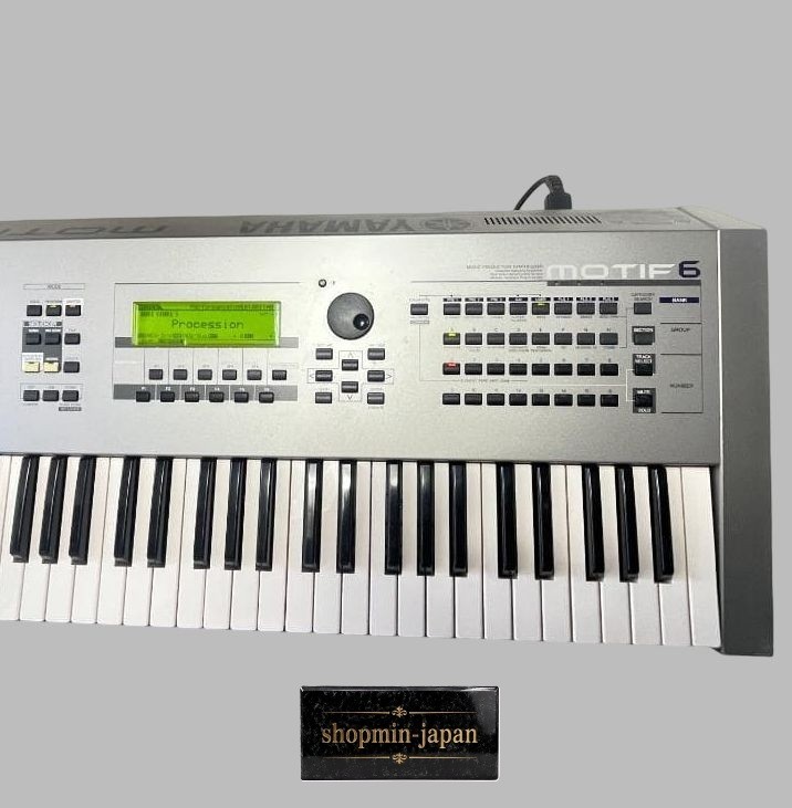 Yamaha MOTIF 6 61-Key Synthesizer Music Workstation with Soft Case from Japan