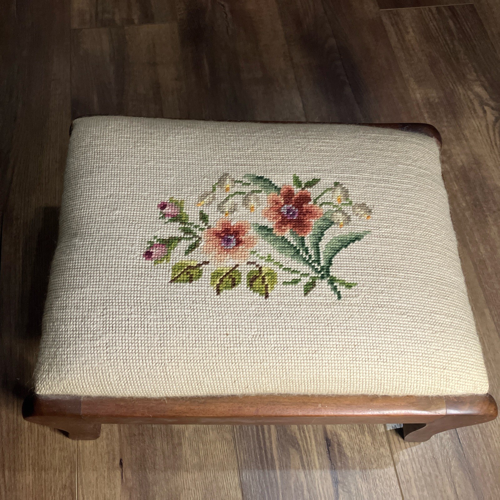 Vtg Needlepoint Stool Rectangular Floral 16.5”x12.5”x9.5”