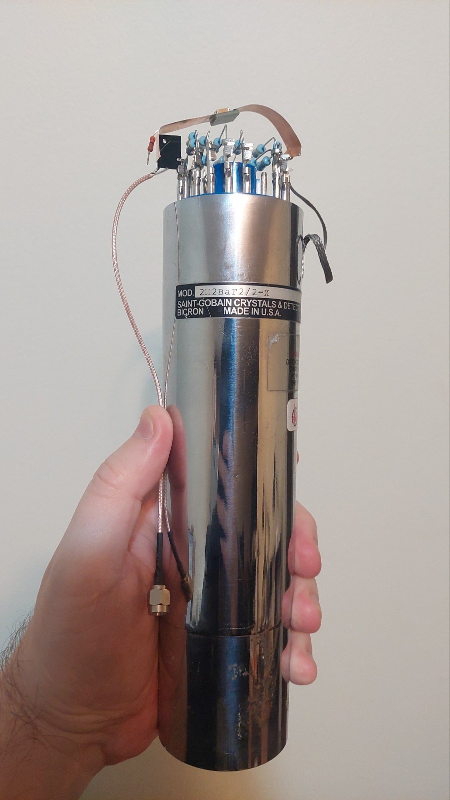 2*2" BaF2 Scintillation detector 2M2BaF2/2-x Fastest Scintillator Tested