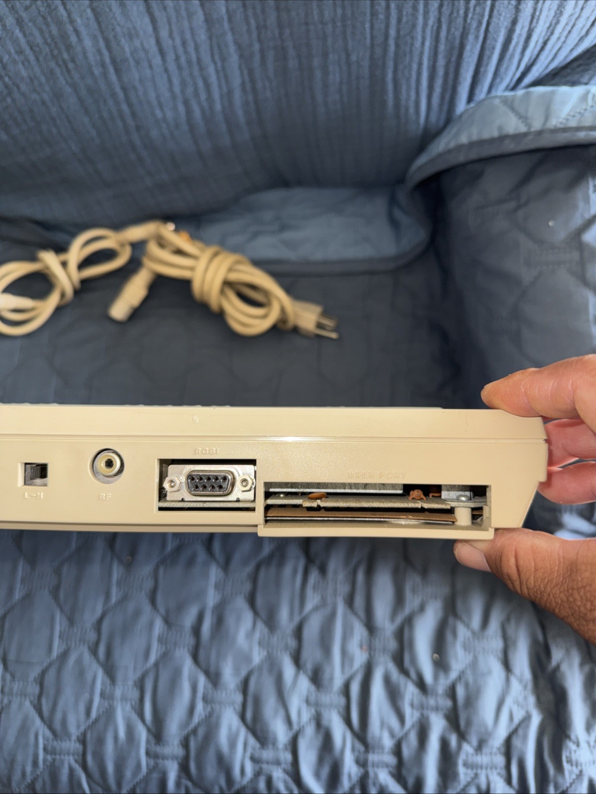 Commodore 128 Computer and 1571 Disk Drive Bundle W/ Original Cables P/R