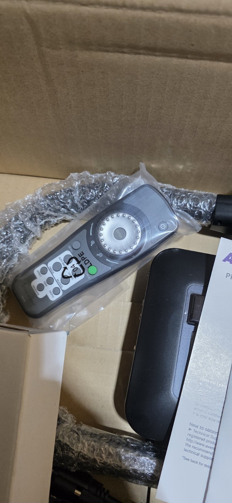 NEW AverMedia AverVision CP150 Digital Document Camera Presentation System.