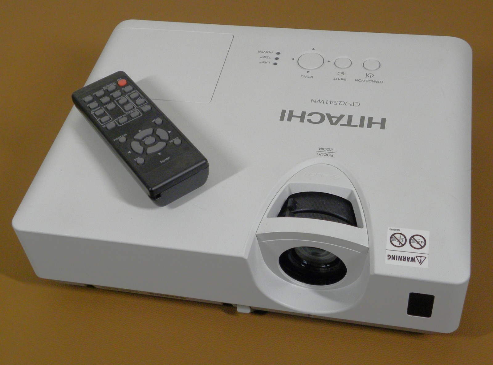 Hitachi CP-X2541WN XGA HDMI 2700 Lumens Projector ~ 230 Lamp Hours