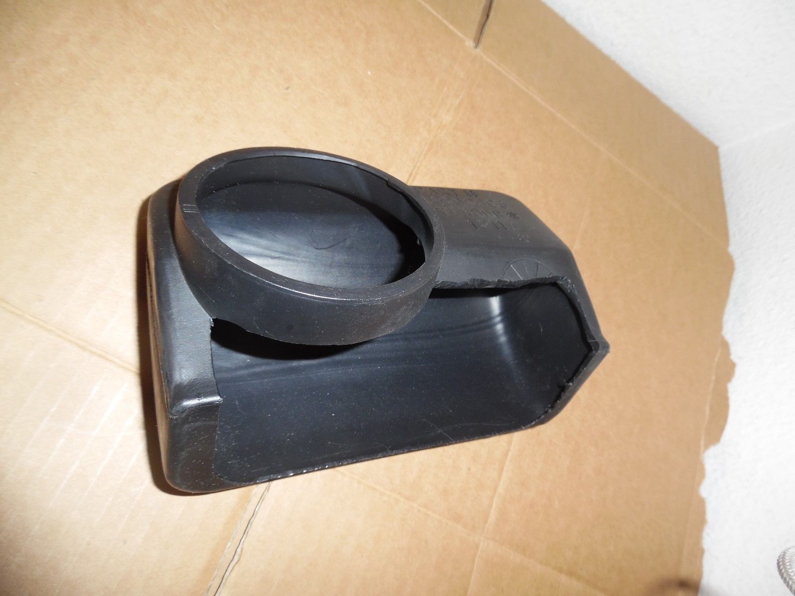 International Navistar DEFLECTOR 1682628C3  Genuine OEM New *Last 1 **Fast Ship