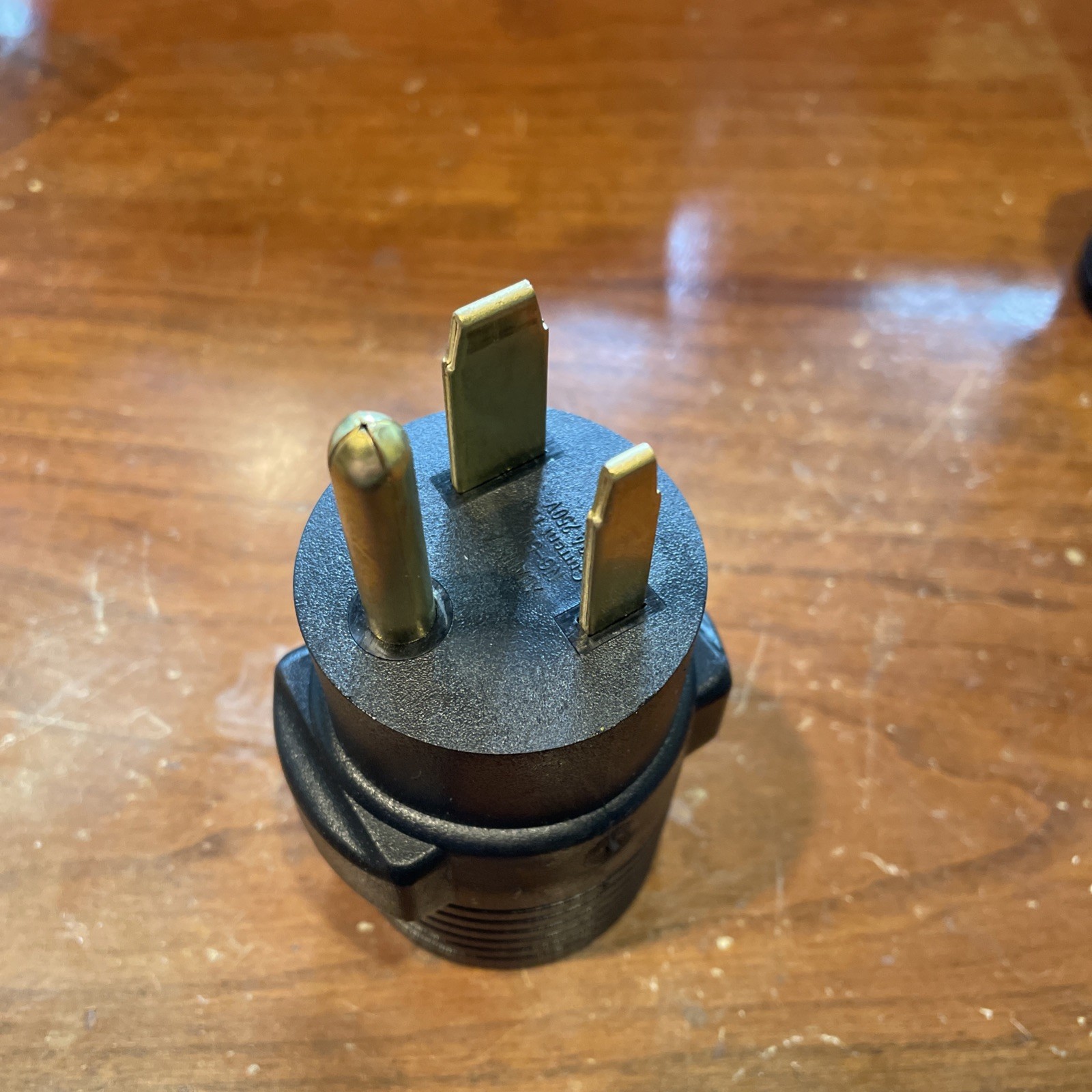New Xuanhua 220 Volt N6-50P (male) To N10-30R (female) Adapter