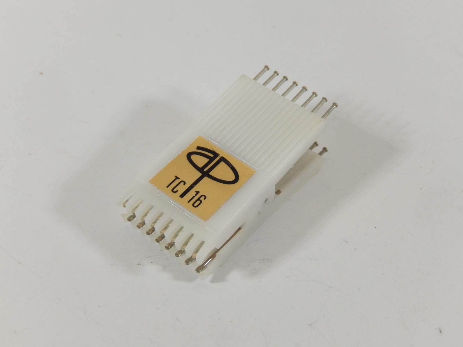 AP  TC-16 IC TEST CLIP W/ 16 PINS