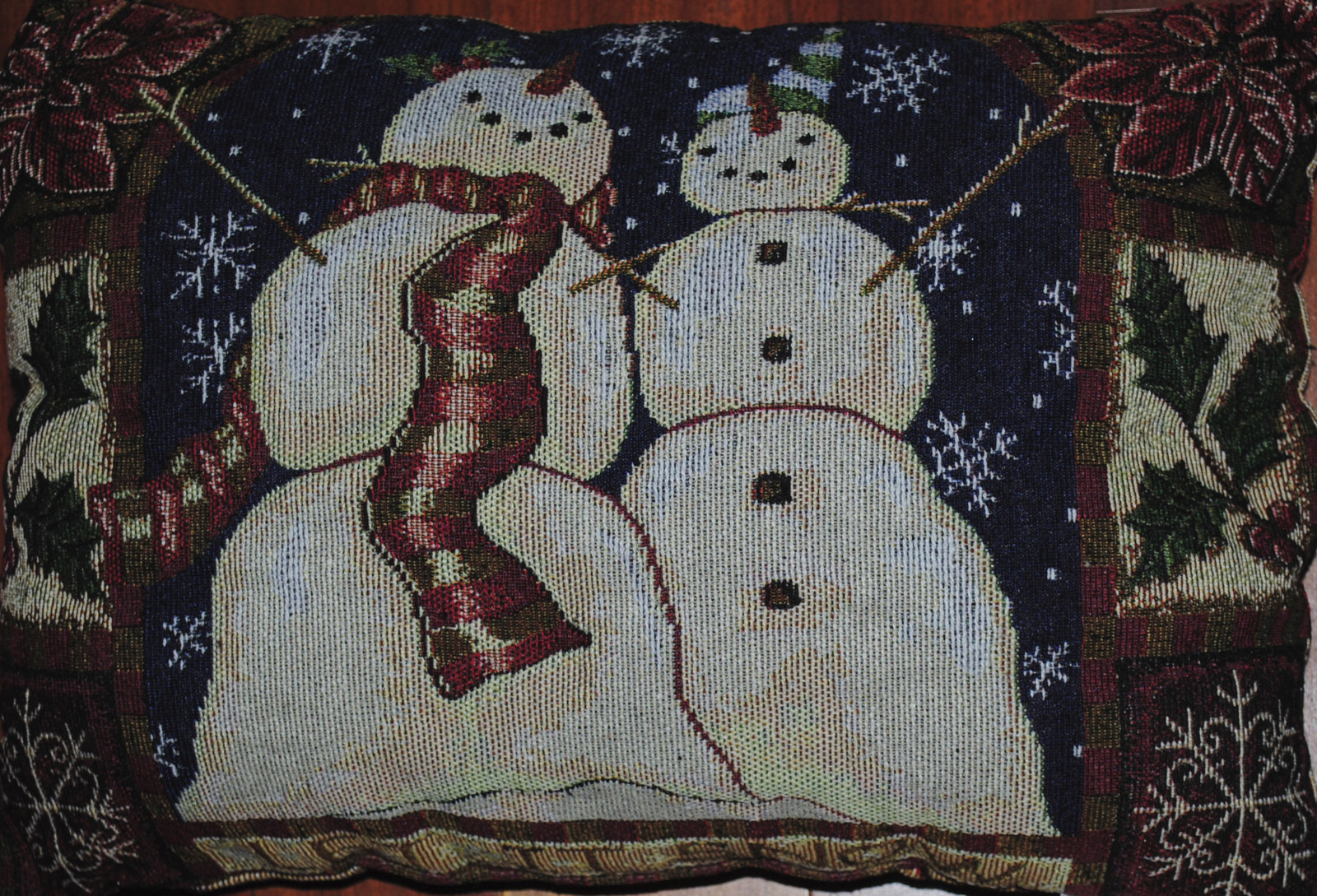 Tapestry Pillow~Santa~Christmas Snowman Pair~Holly~Winter~Snow~Gift~Holiday~NEW