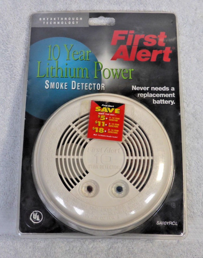 First Alert Battery Powered Smoke Detector Alarm SA10YRCL