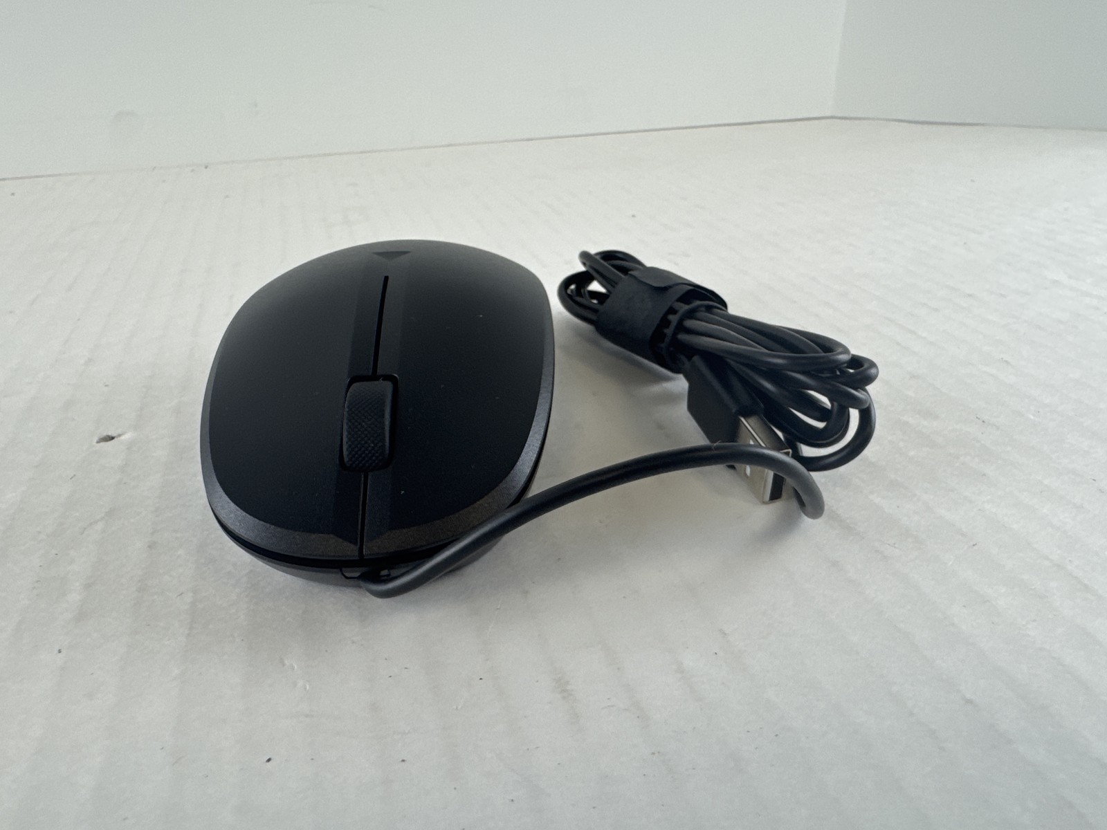 265D9AA D3 HP 128 Laser Wired Mouse CRACKED AT TOP