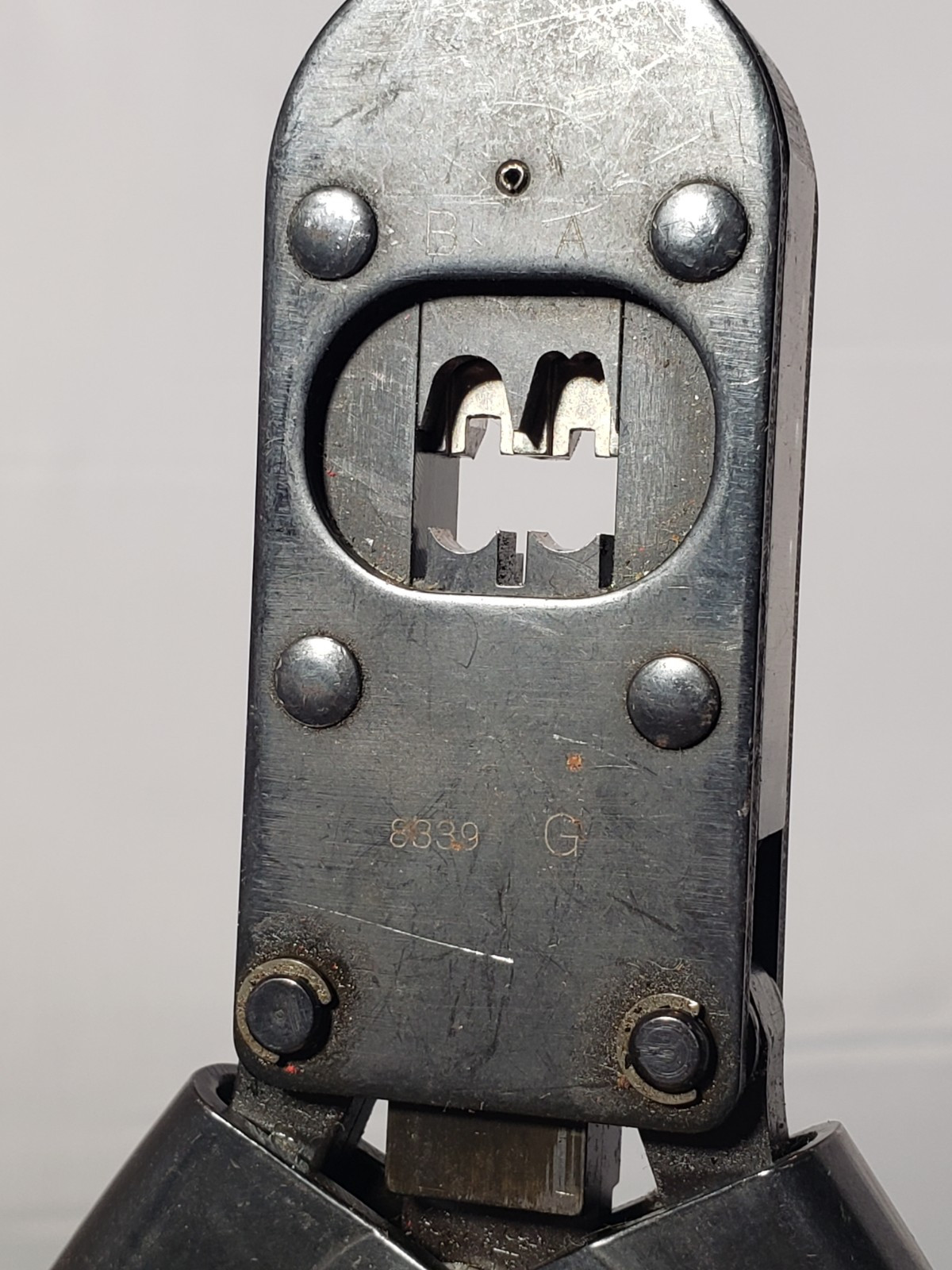 AMP 90011 Hand Crimping Tool Type F