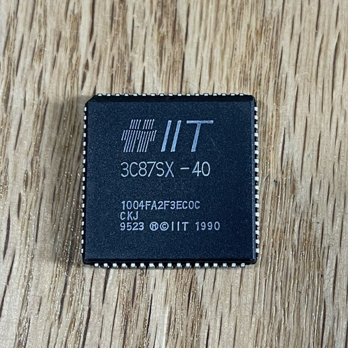 1PCS Math Coprocessor IC IIT PLCC-68 3C87SX-40 IIT3C87SX-40 3C87SX40 3C87SX 3C87