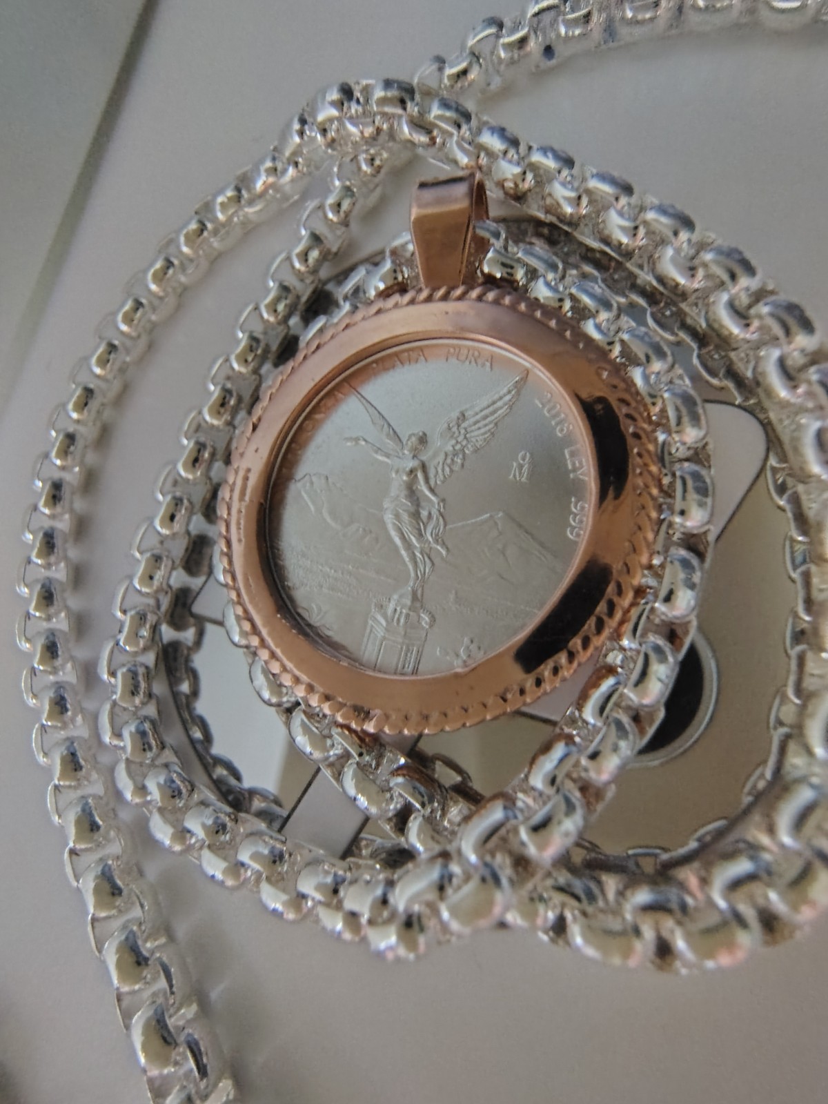 Silver Plated Necklace Chain With Coin Libertad De México 1/10 Oz Plata Pura.