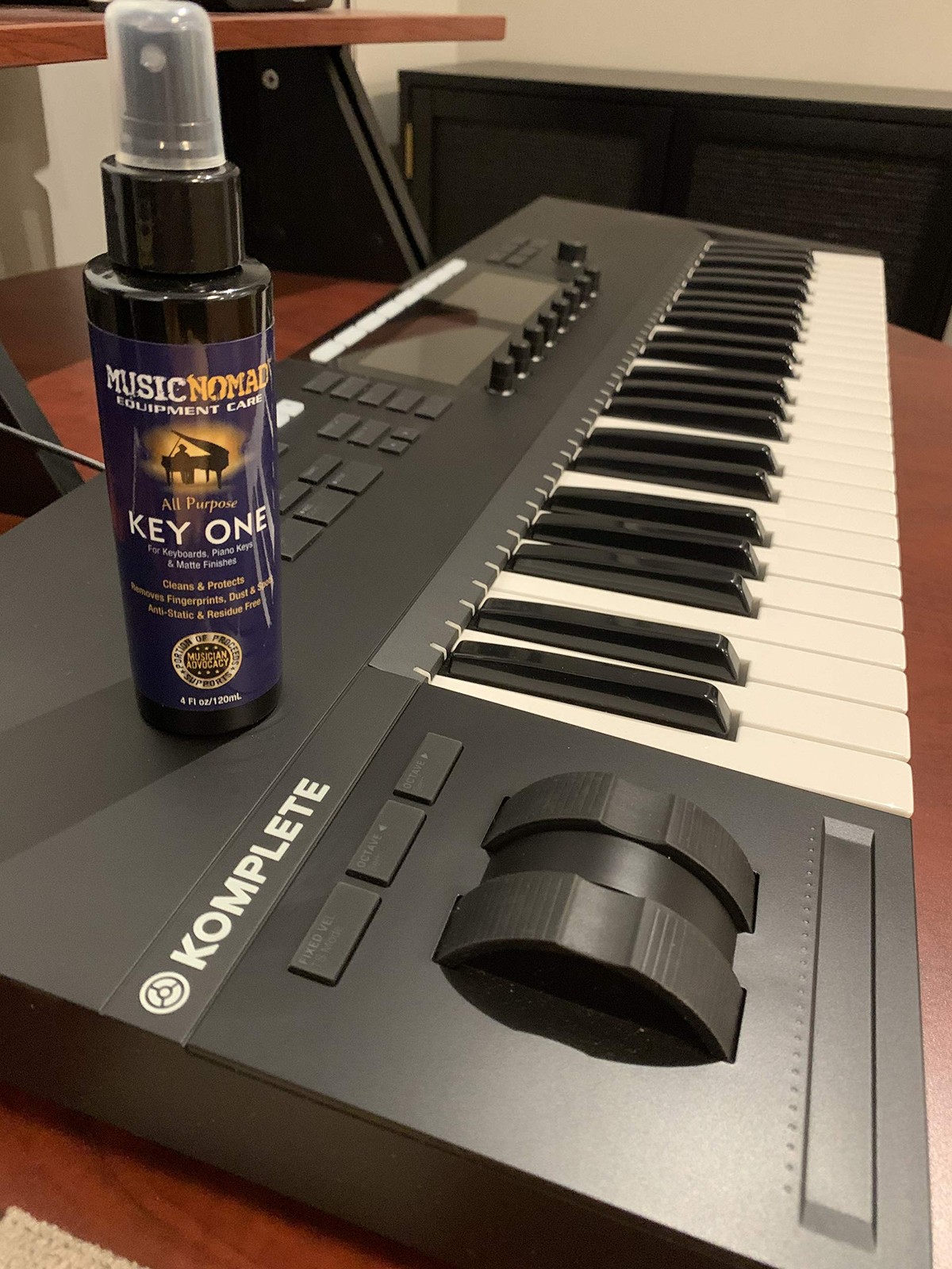 MN131 All Purpose Key ONE Cleaner, for Keyboards, MIDI Keyboard Controllers, ...