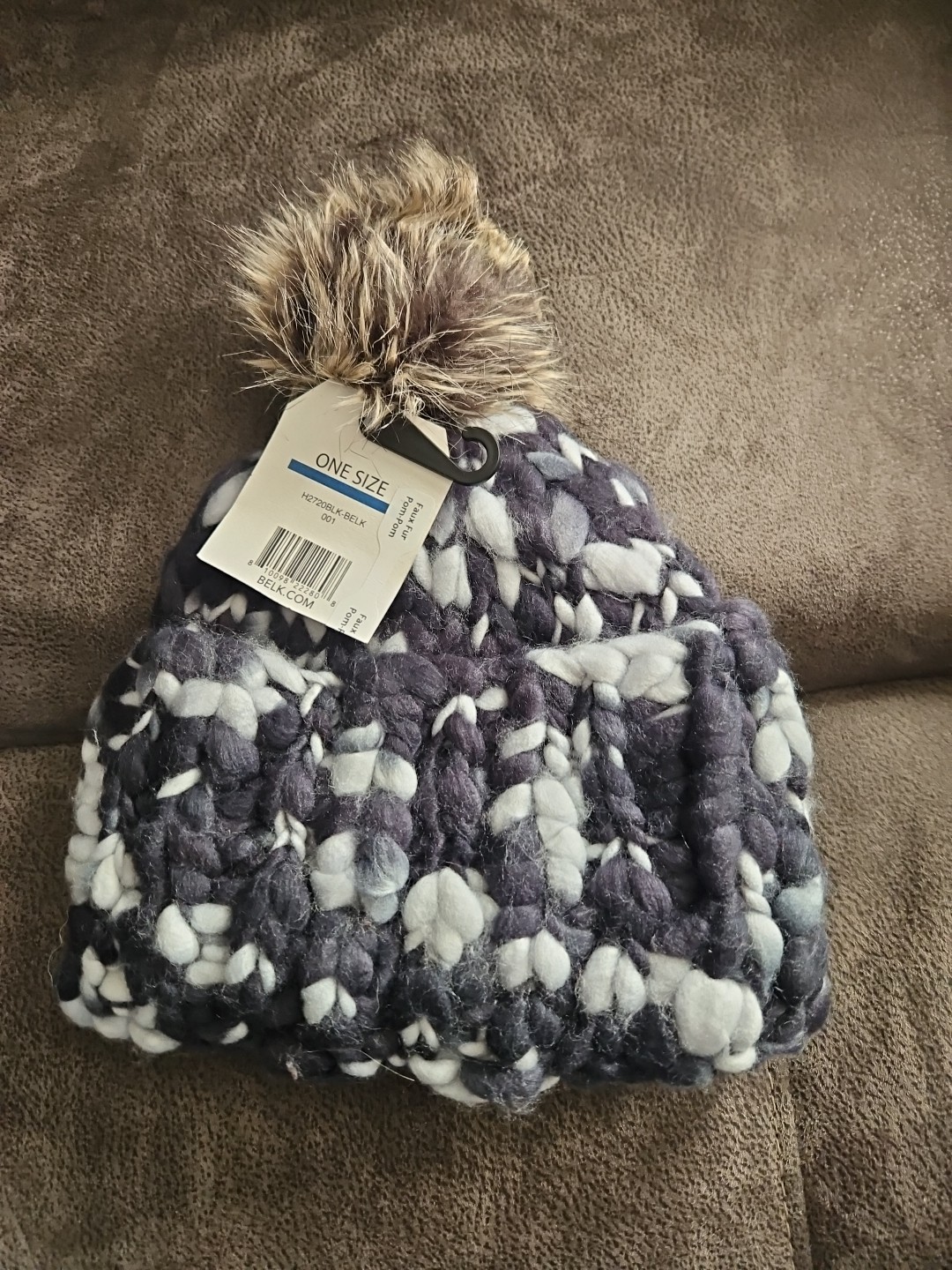 BELK Knit Hat Fur Pom Pom, Bobble Hat ONE SIZE  NWT