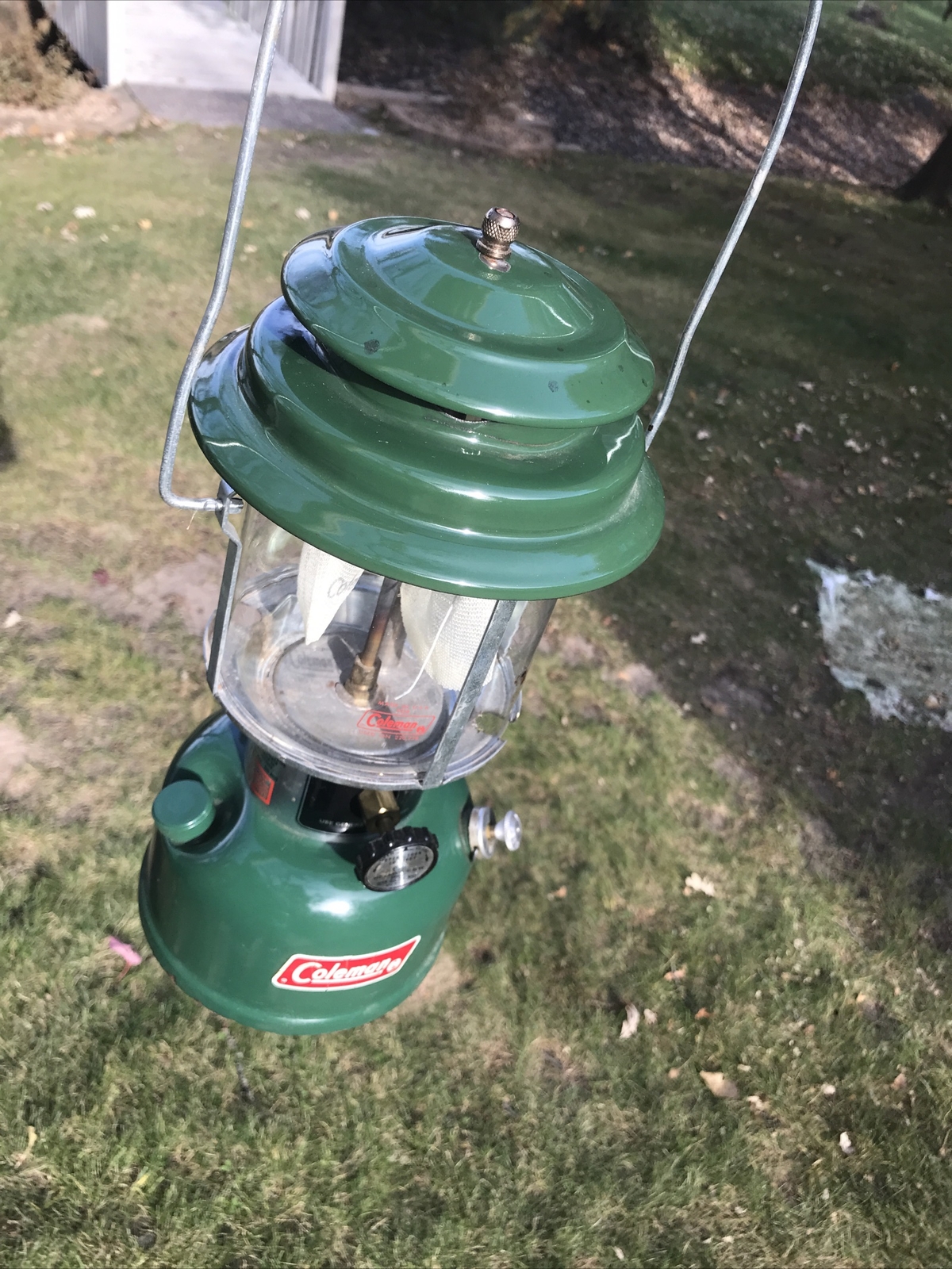 COLEMAN MODEL 220K LANTERN DATED 2/80