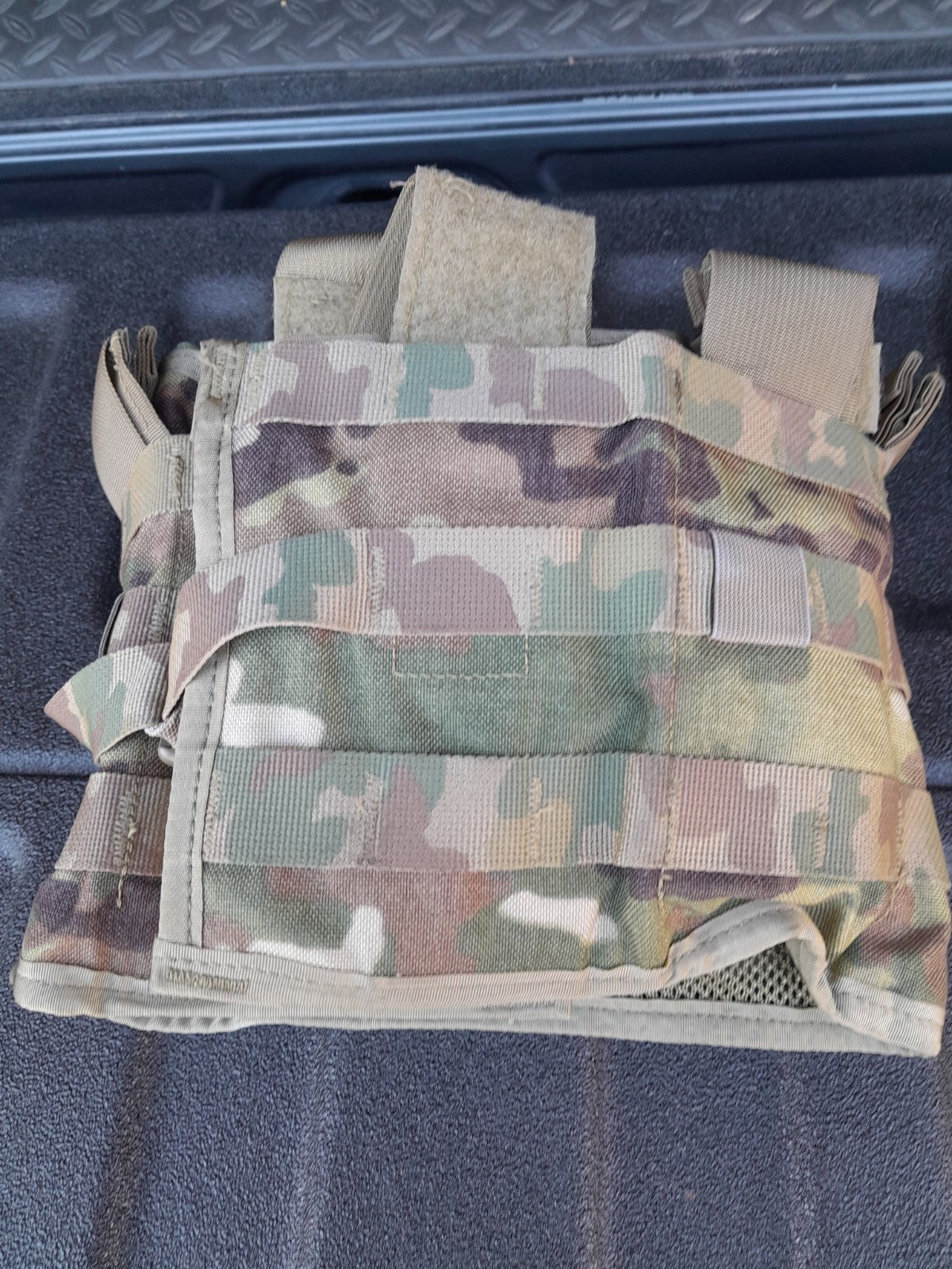 NEW WITHOUT PACKAGE TACTICAL ASSAULT PANEL (TAP) WITH HARNESS AND HARDWARE
