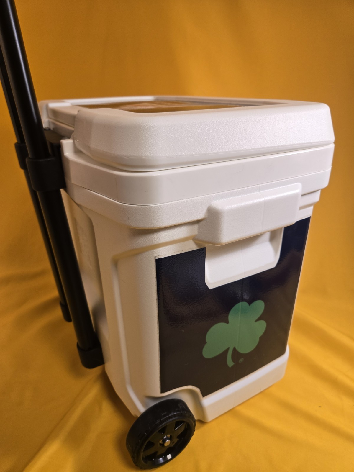 NOTRE DAME-COORS LIGHT-IGLOO PROFILE 16 ROLLER HARD-SIDED COOLER - RARE