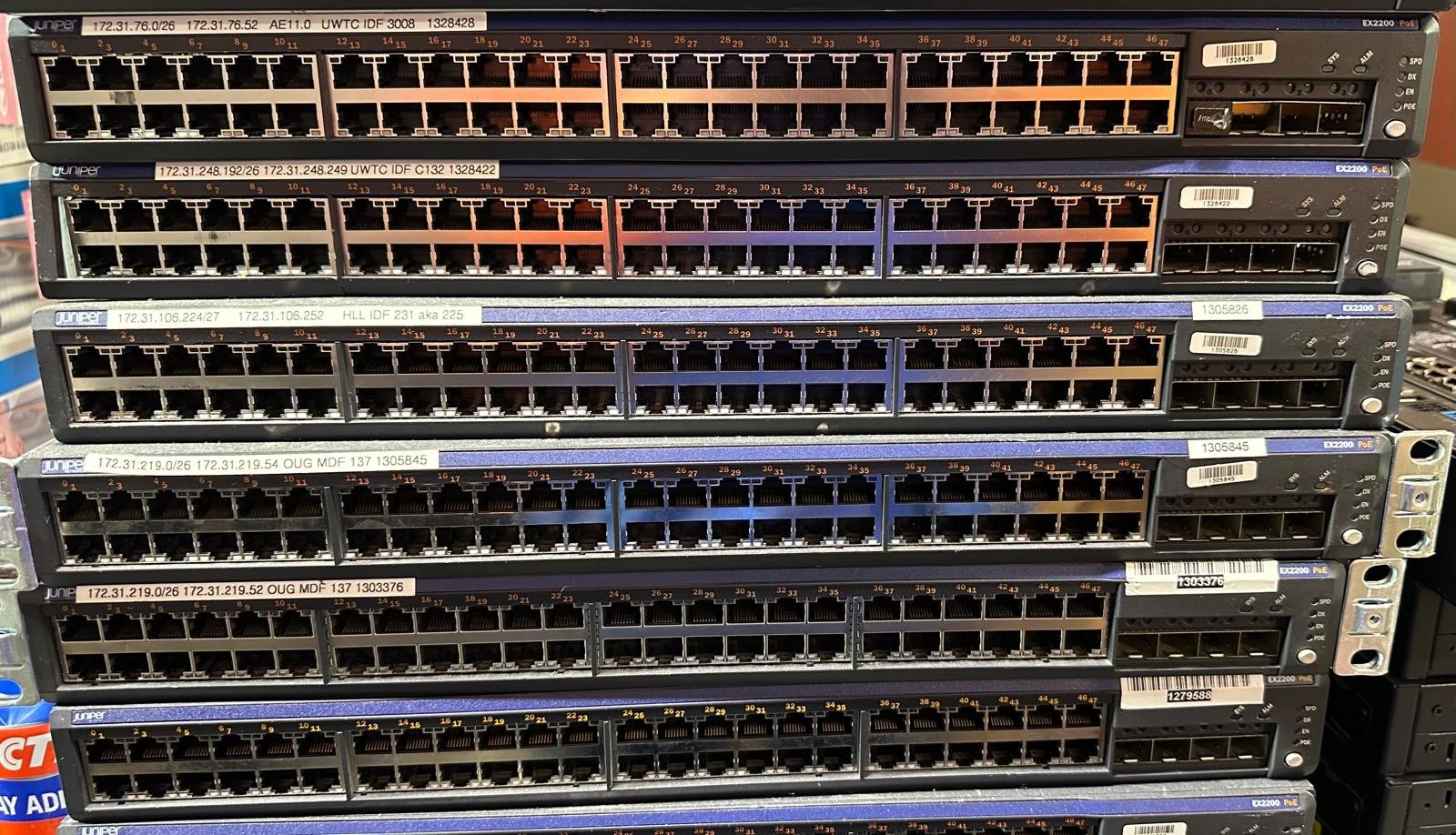 Juniper EX2200-48P-4G 48 Port 10/100/1000BaseT 48 Ports PoE 4 SFP Uplink Ports