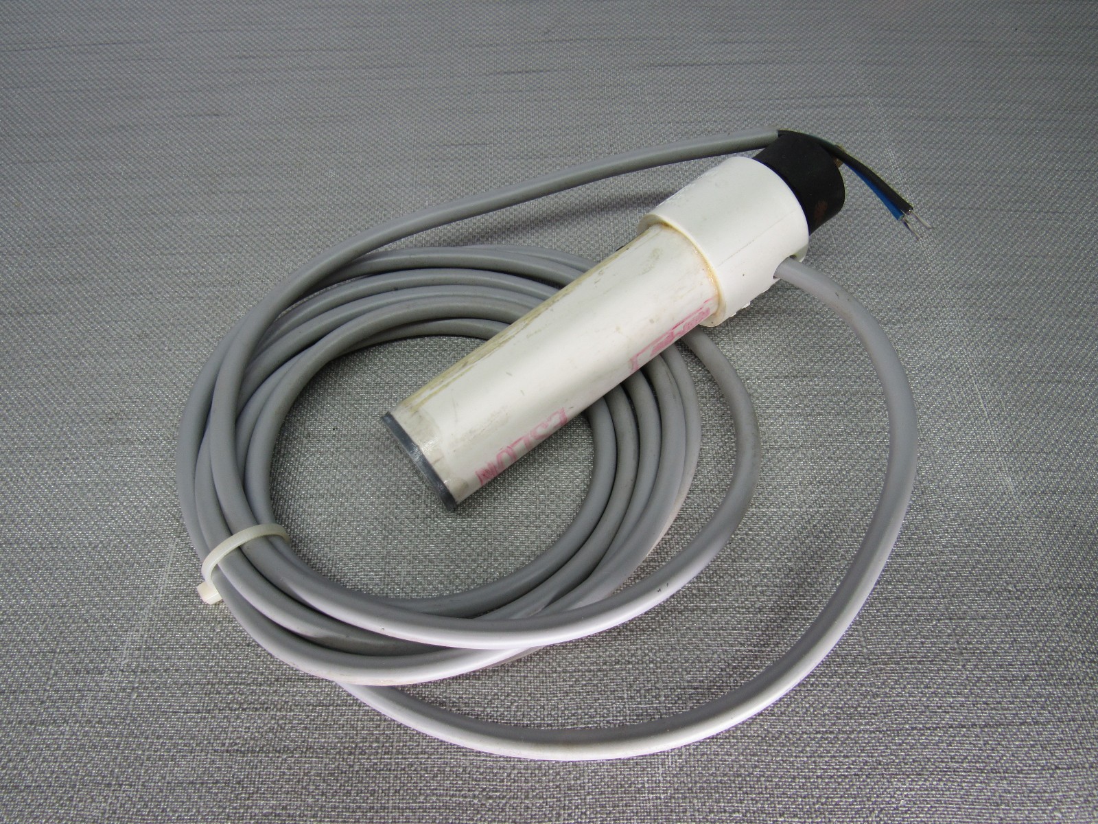 Univer DF61386249 3/4'' Reed Switch