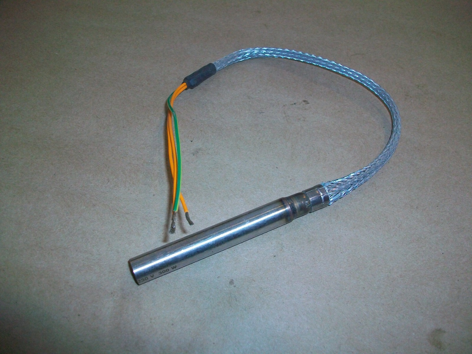 T&H Cartridge Heater  HPL  230V  300 WATT 3/8"  3"  Armored Lead  NEW