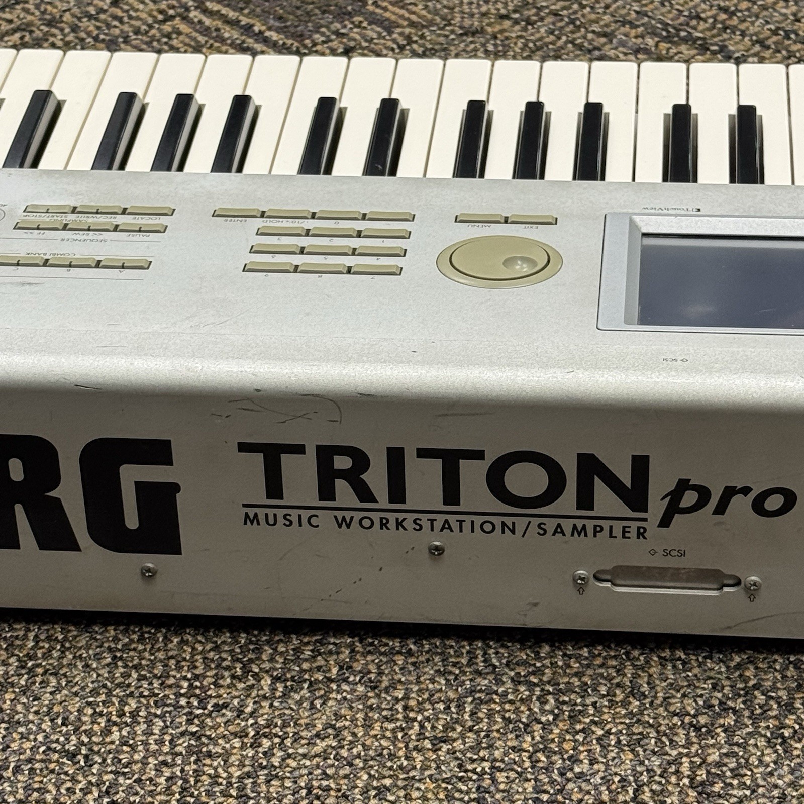 KORG TRITON Pro Synthesizer Keyboard Music Workstation Sampler