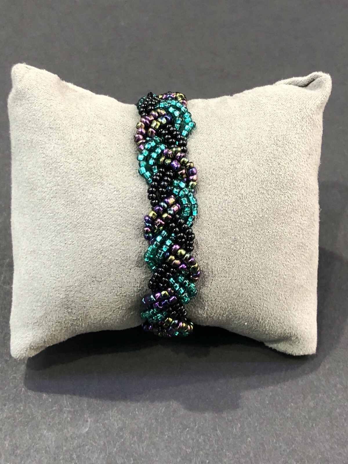 Artisan Hand Beaded Mayan Bracelet single strand stones Made in Guatemala 029