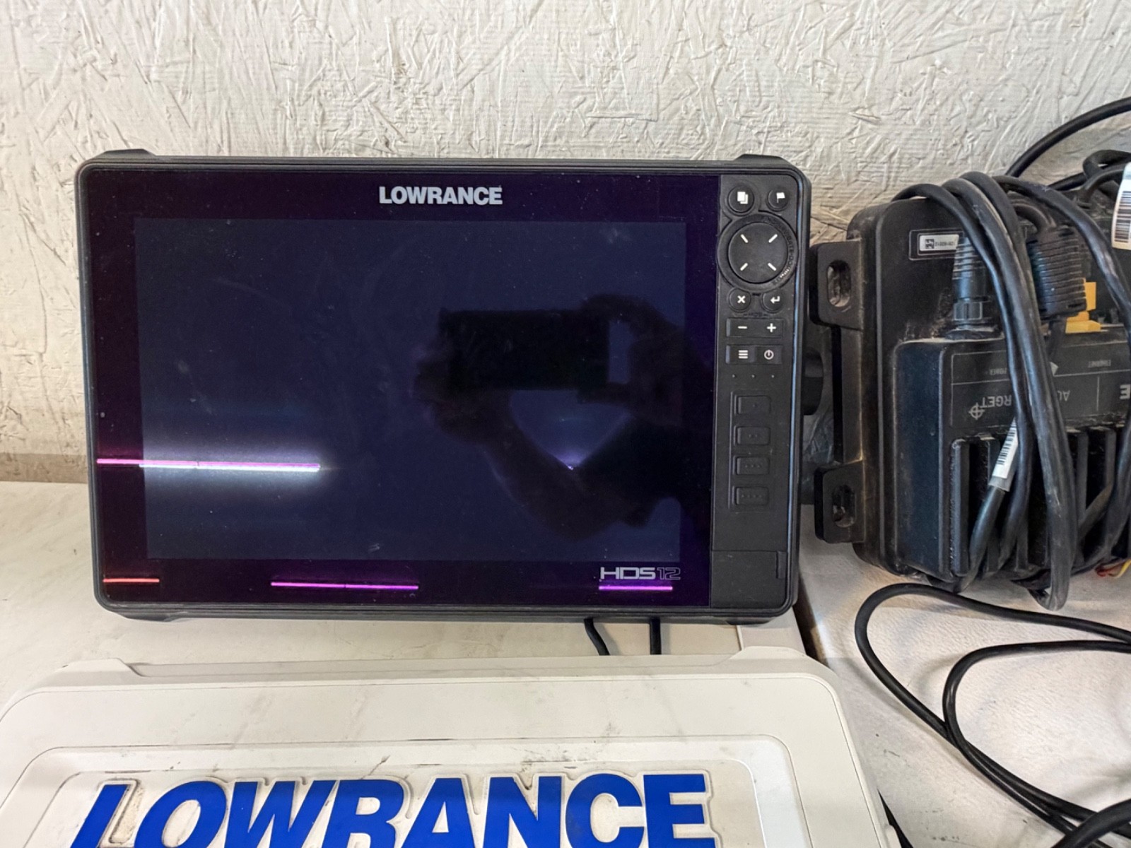 Lowrance active target setup, Screen, transducer and black box