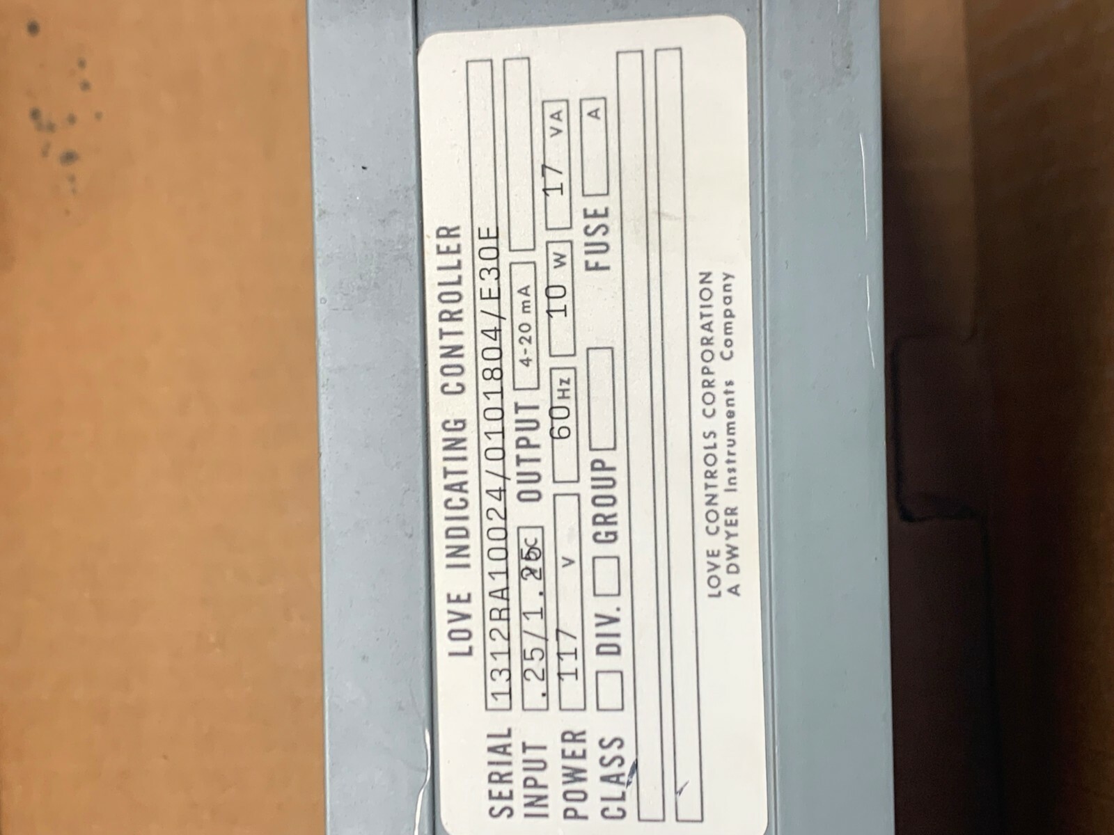 LOVE INDICATING CONTROLLER 117V O/P 4-20mA 17VA 10W