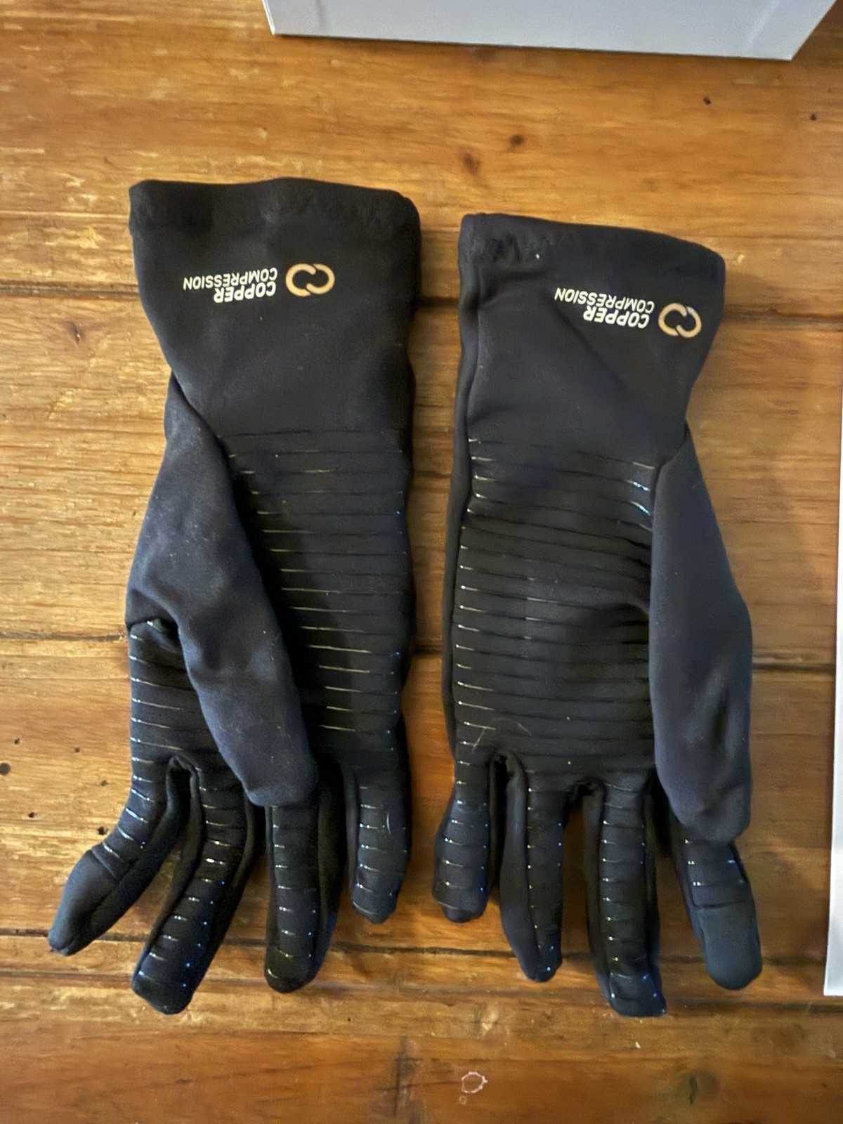 CopperVibe Copper Compression Heated Vibrating Gloves Rechargeable One Size