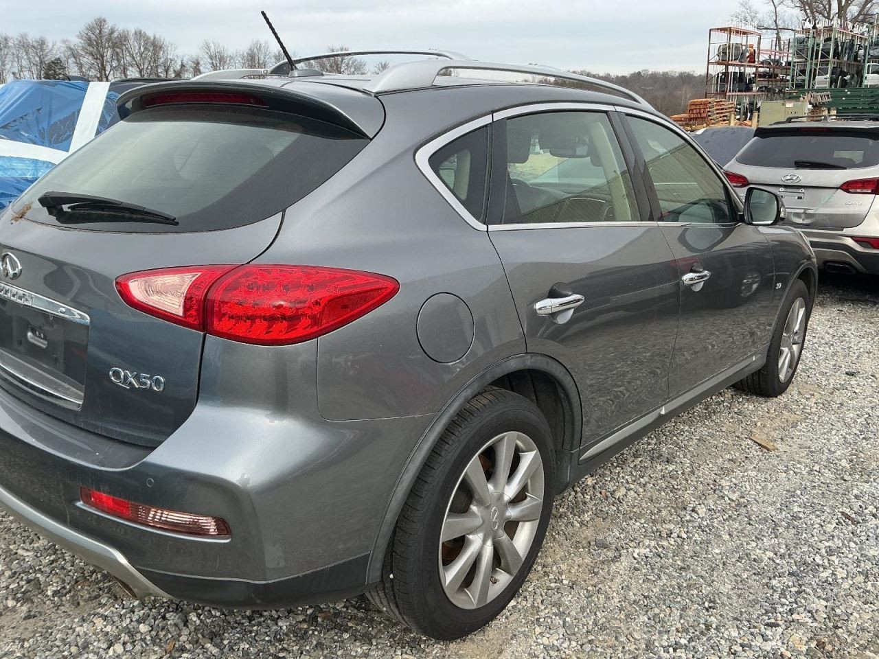 QX50 2017 Glove Box 4916089