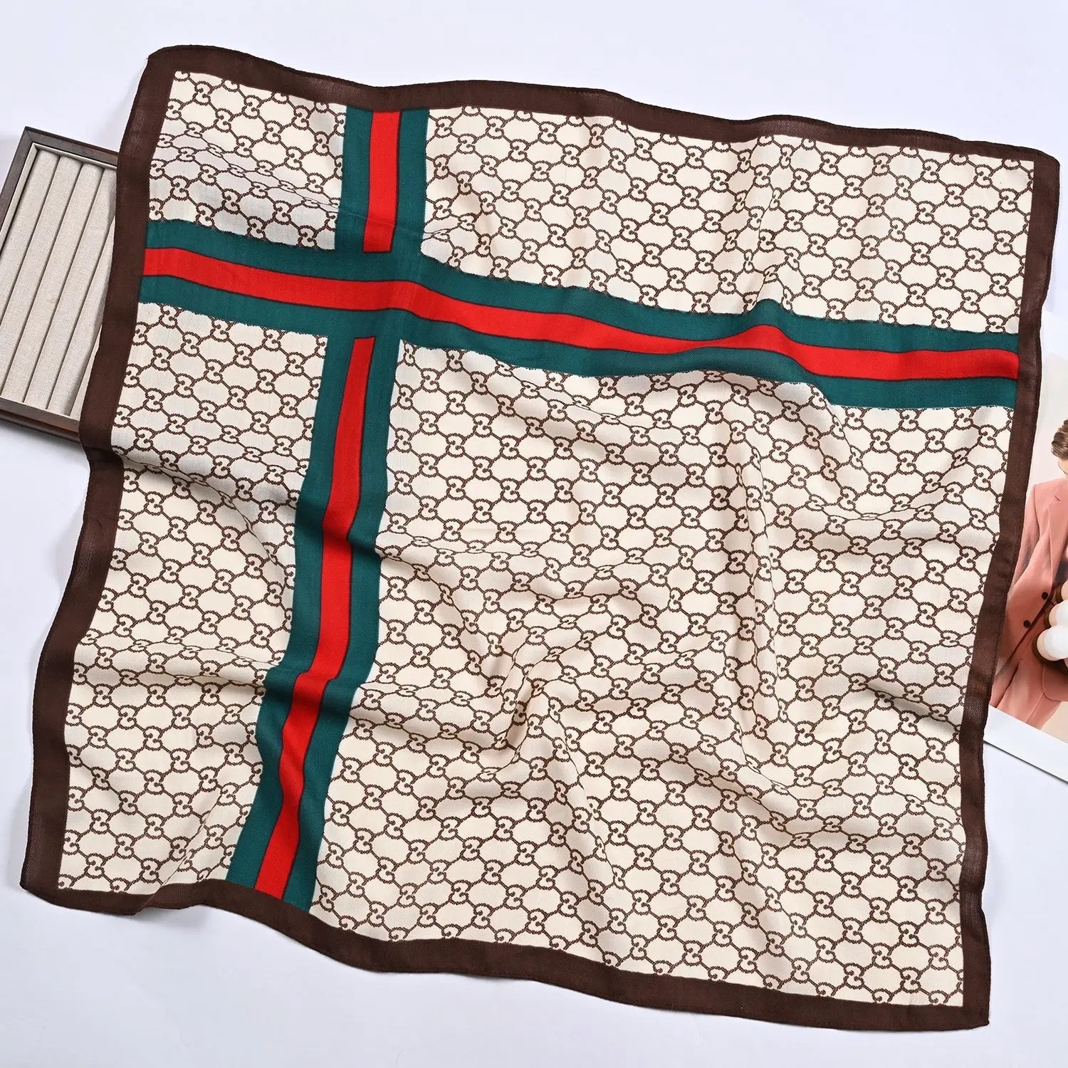 Trendy Women’s Scarf Shawl–Stylish Fashion Accessory,Elegant Head & Neck Wrap