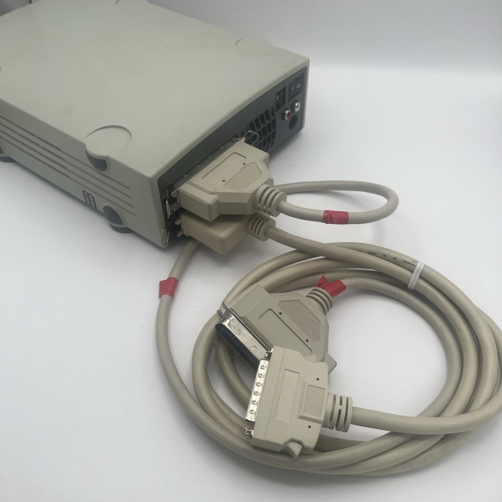 CD-R APS TECHNOLOGIES 106747 (4X Write) w/ Some Cables and Accessories.