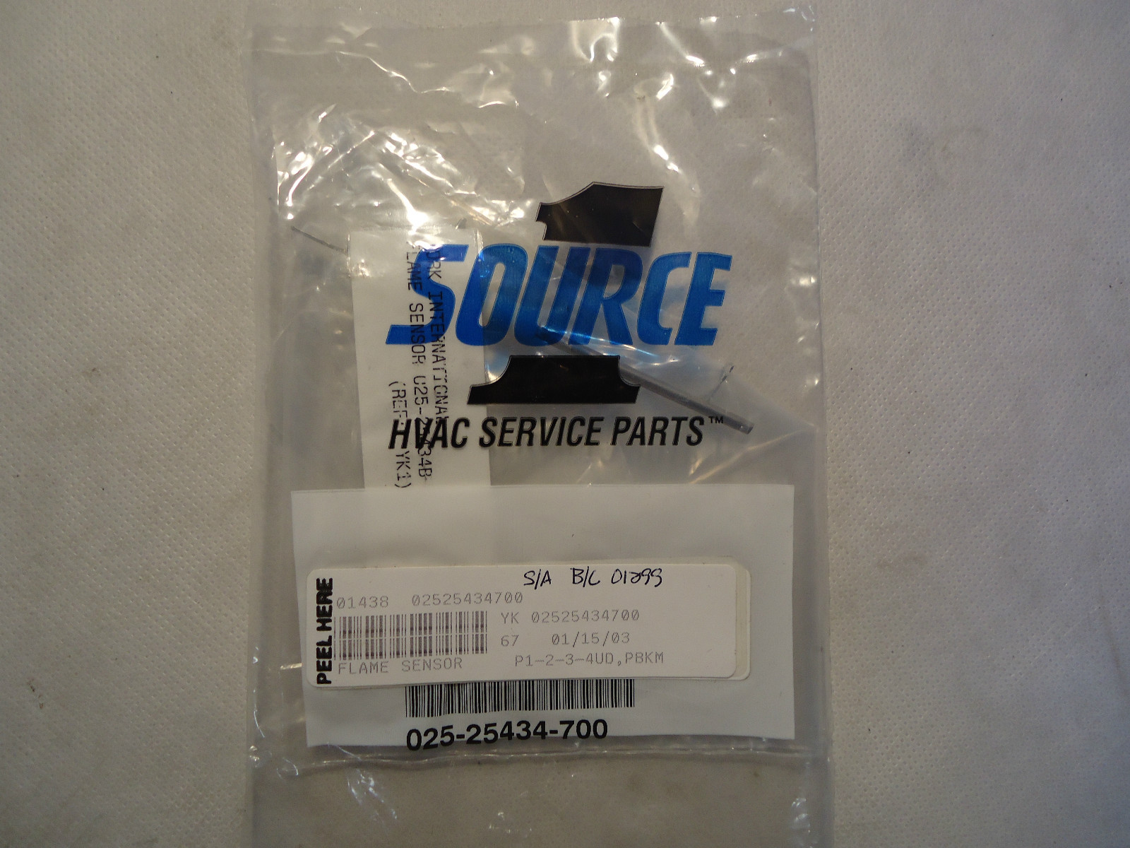 NEW IN FACTORY PACKAGE SOURCE1 02525434700 FLAME SENSOR