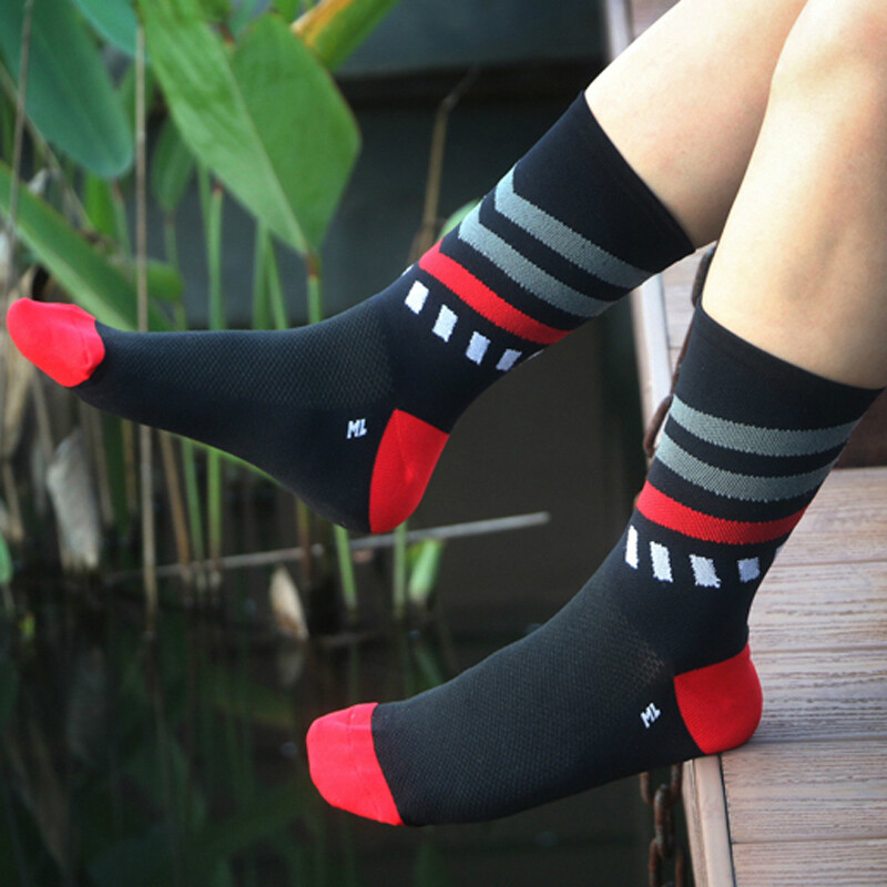 Pro Mens Womens XC Cycling Sports Ankle Socks Riding Socks Bicycle Socks Blue