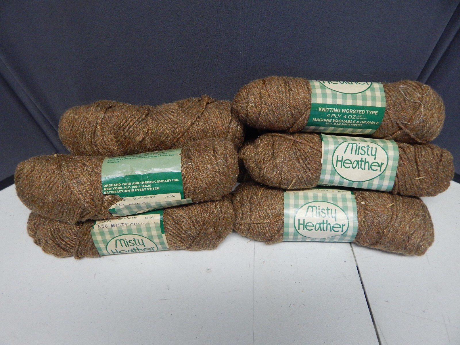 Orchard yarn MISTY HEATHER yarn knitting worsted type 4 ply 56 misty gold 318