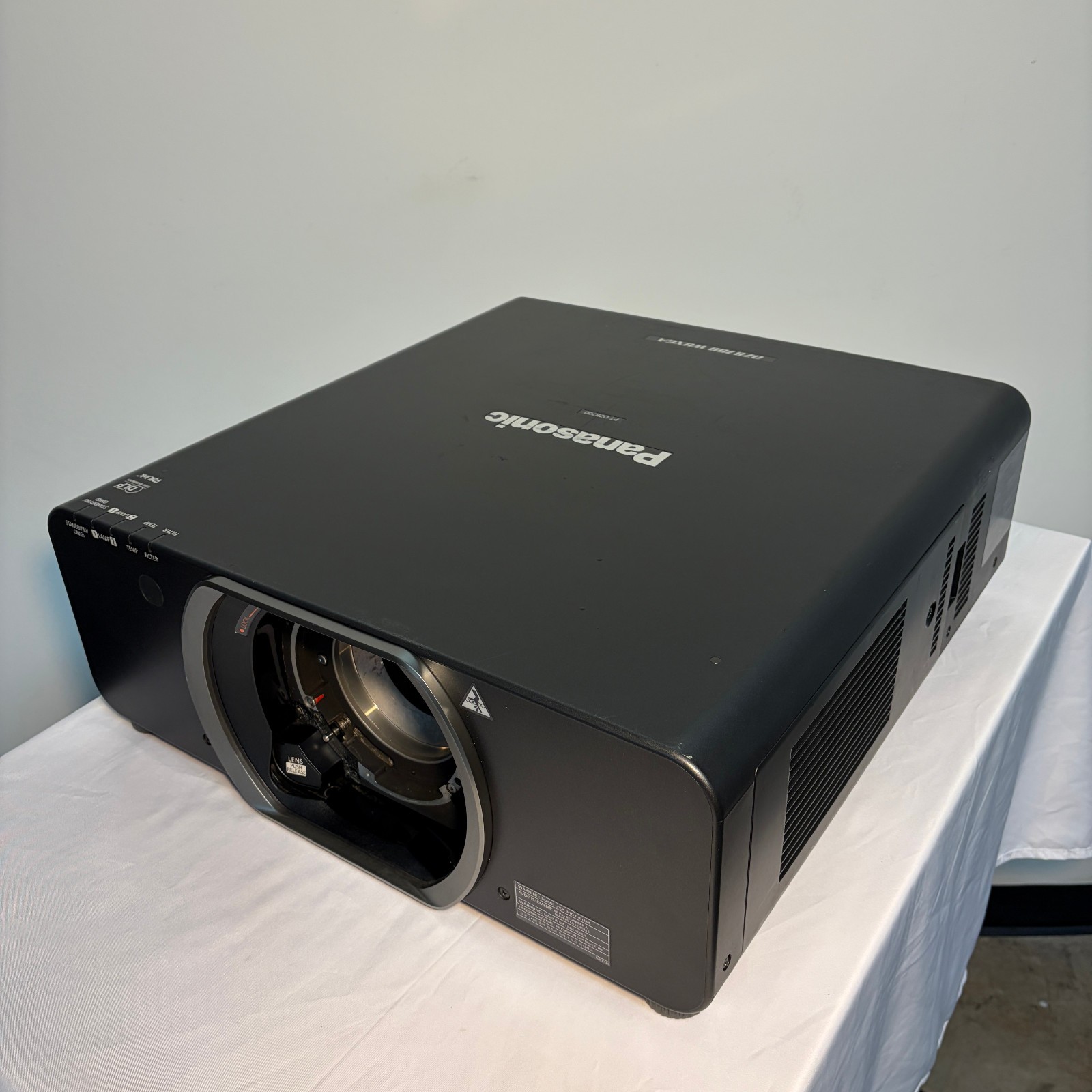 Panasonic PT-DZ8700 WUXGA 10,000-Lumen 3-Chip DLP Projector -- Tested