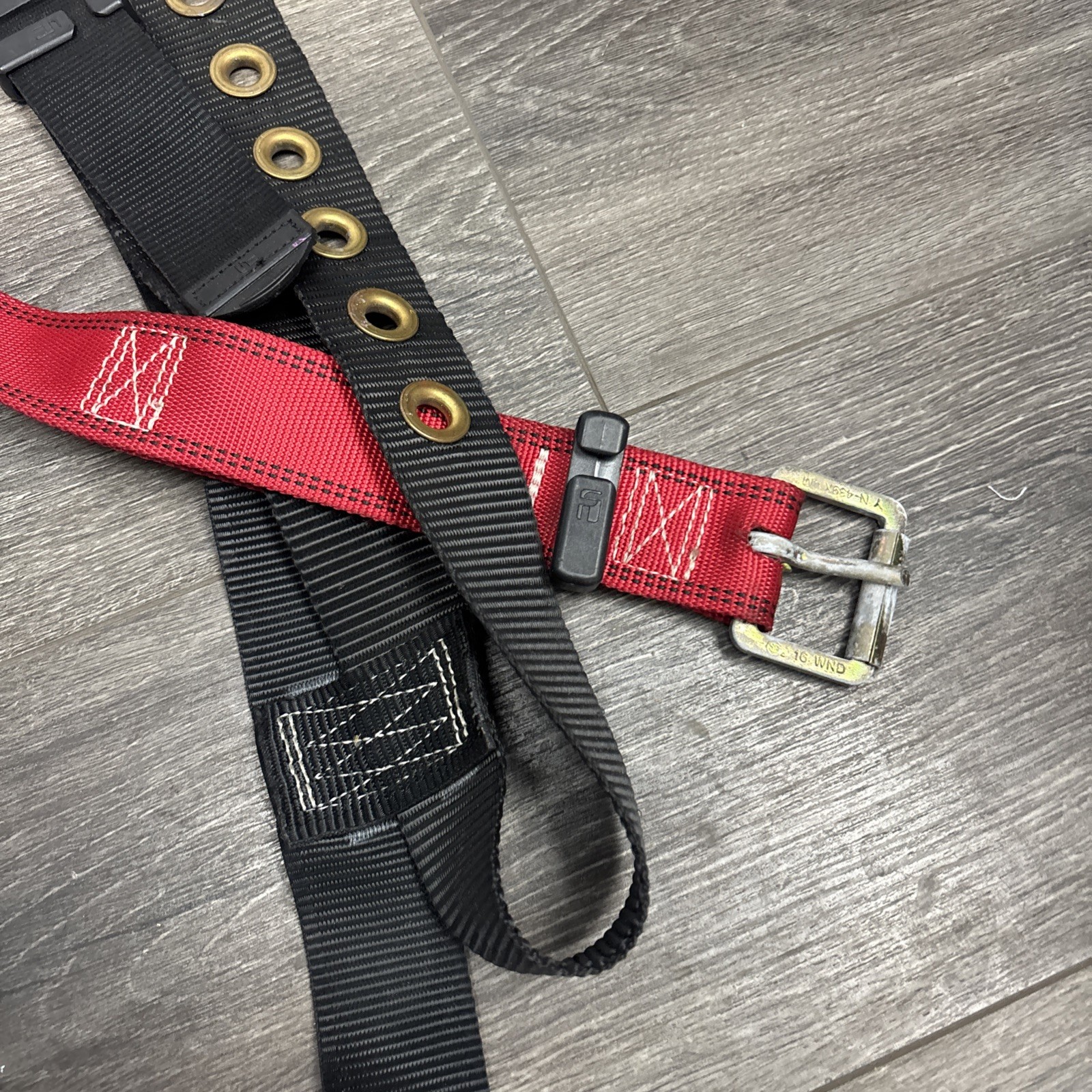 FallTech 7008B Tradesman Standard Universal Non-belted Full Body Harness
