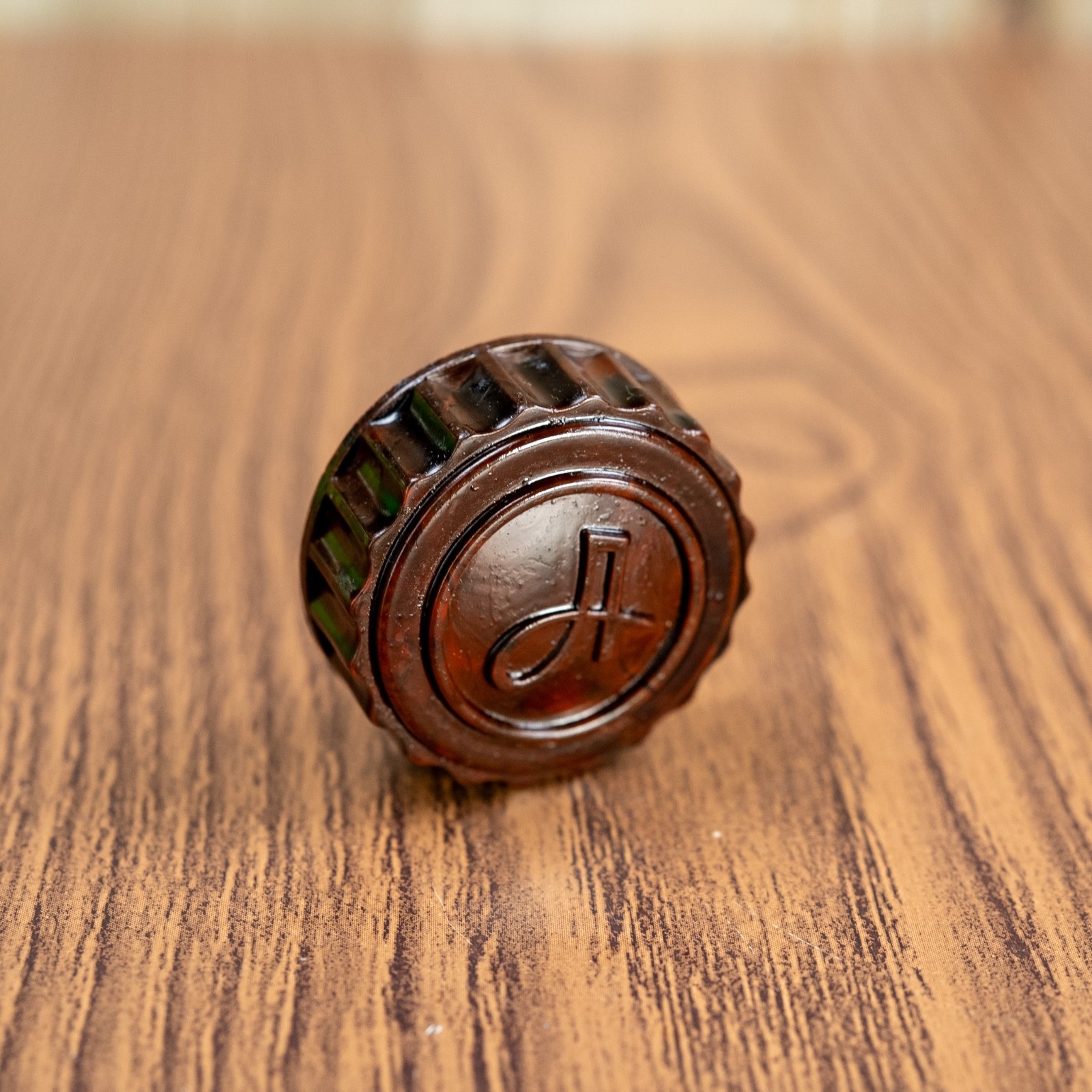 Admiral Midcentury Radio Knob 1940s-50s Swirled Plastic 1pc 1/4" Splined Shaft