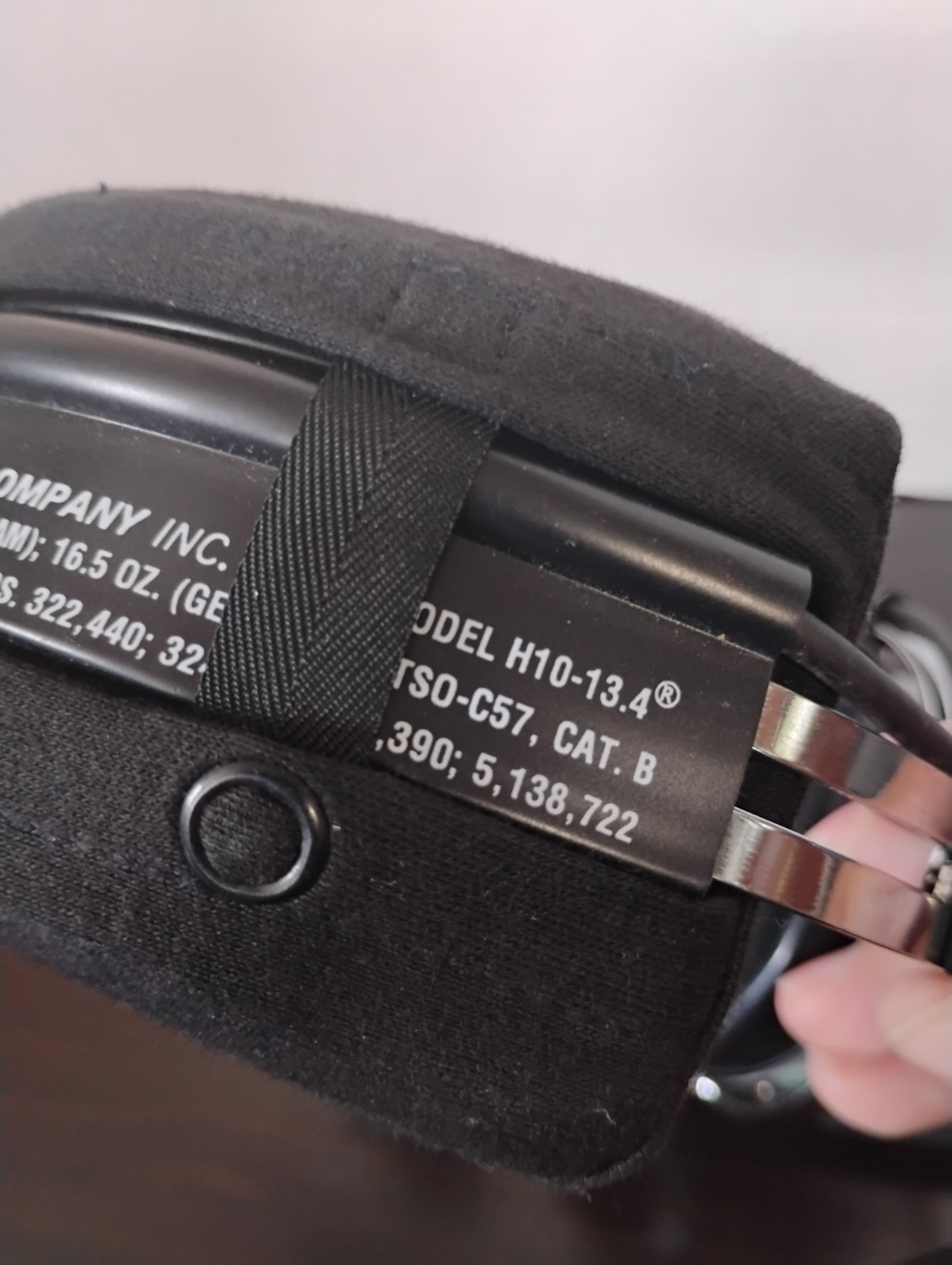 David Clark H10-13.4 Aviation Headset Missing Mic Cover Tested By Pilot