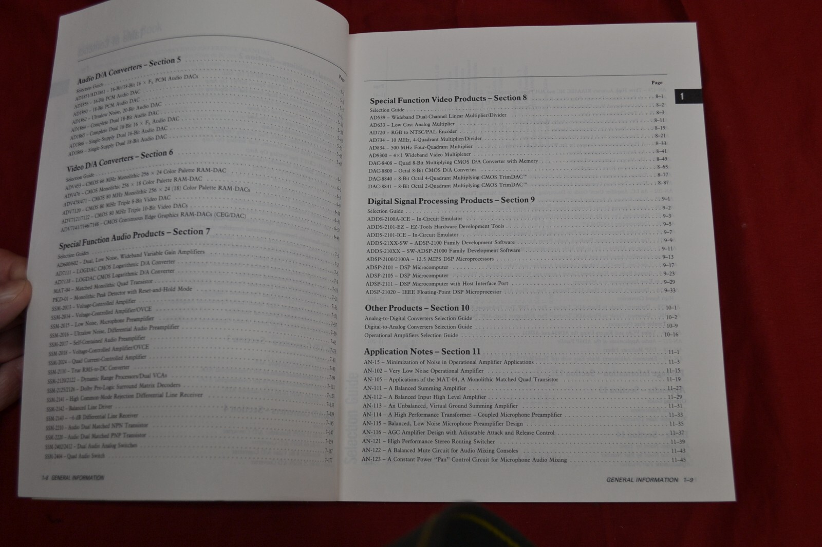 Analog Devices 1992 Audio/Video Reference Manual Datasheets * MINT COND