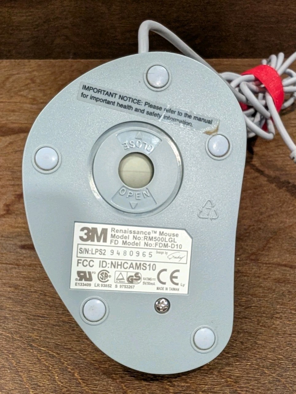 3M Renaissance Ergonomic PS/2 Wired Mouse RM500LGL FDM-D10 - Tested Working!