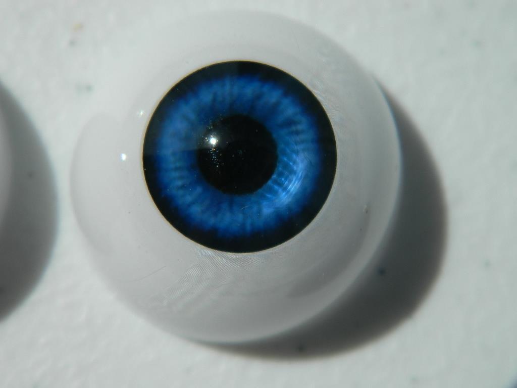 Realistic Life Size Acrylic Eyes for Halloween PROPS, MASKS, DOLLS (26 mm) FB02