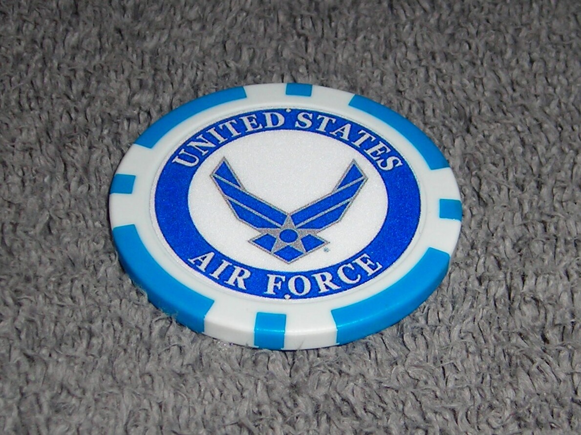 UNITED STATES AIR FORCE SOUVENIR COLLECTIBLE POKER CHIP GOLF BALL MARKER