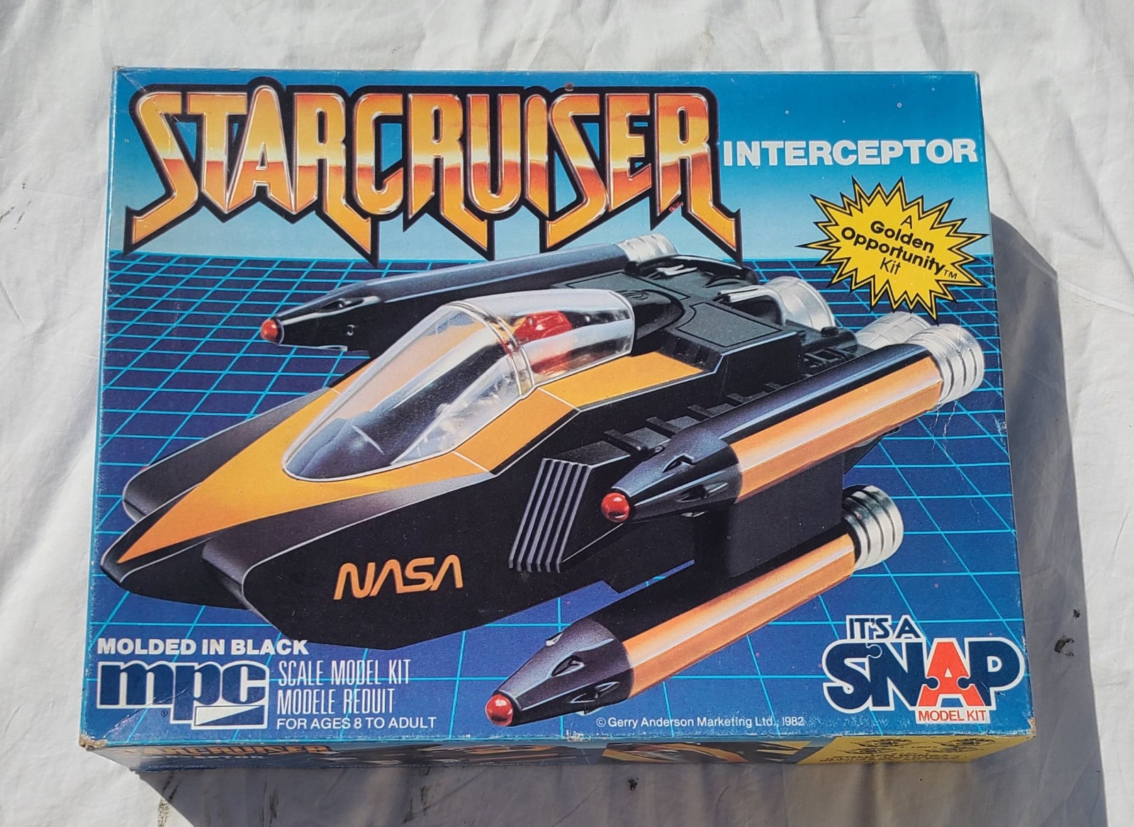 Starcruiser Interceptor MPC Model Kit Gerry Anderson 1982 Open Box Unused