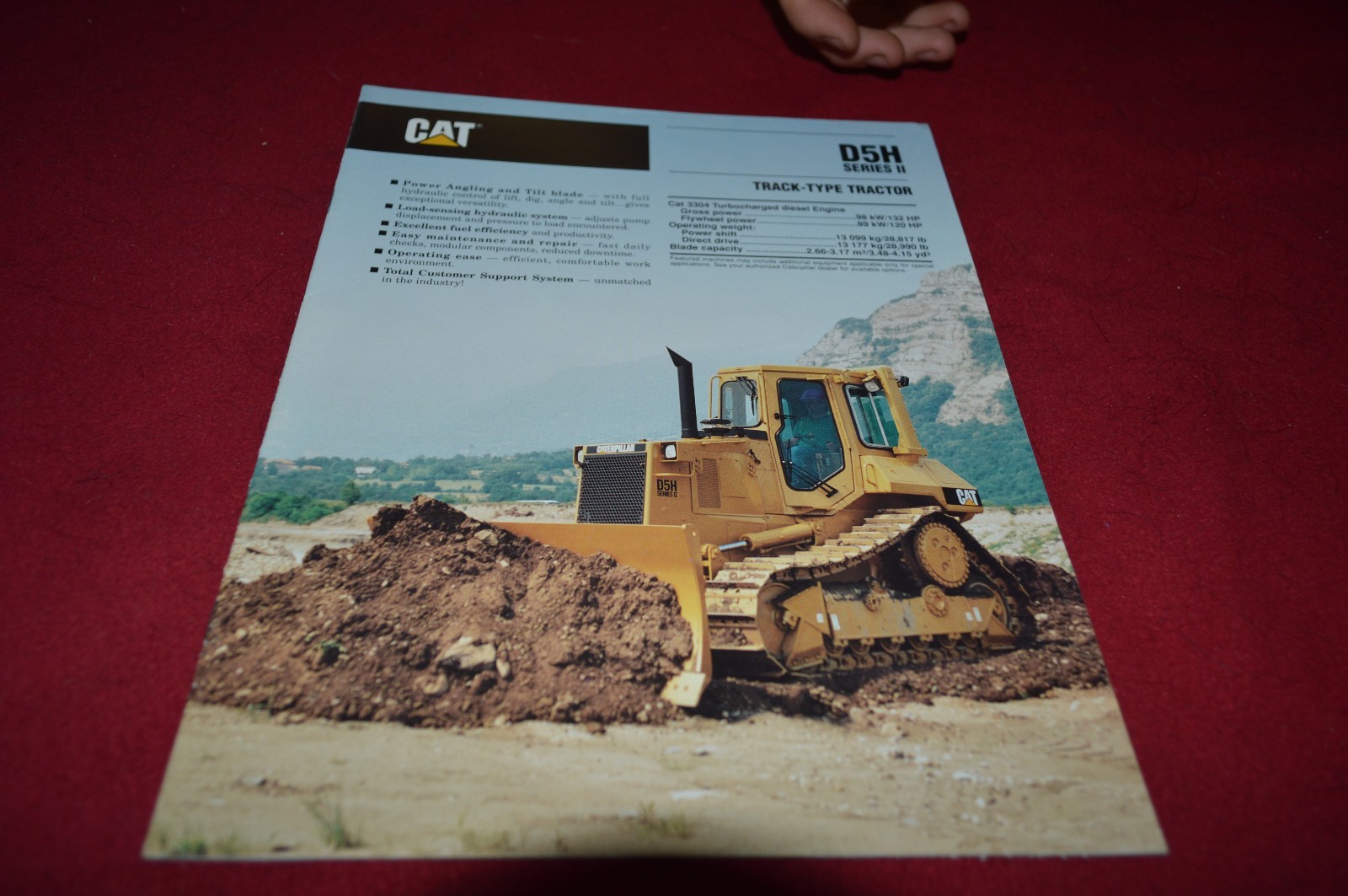 Caterpillar D5H Series II Crawler Dozer Dealer's Brochure DCPA4 ver4
