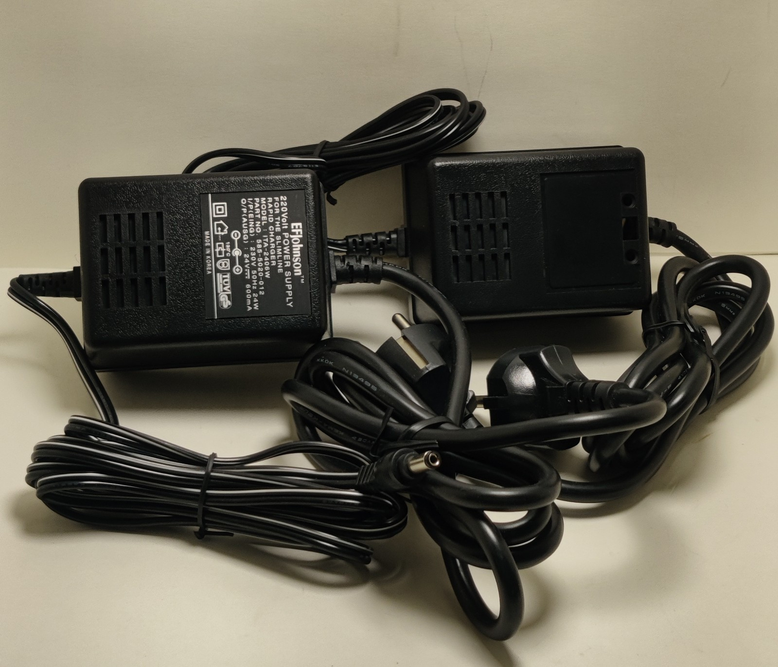 Ef Johnson 585-5020-012, 230V Power Supplies, Rapid Charger, LOT of 2 ITA-2406W