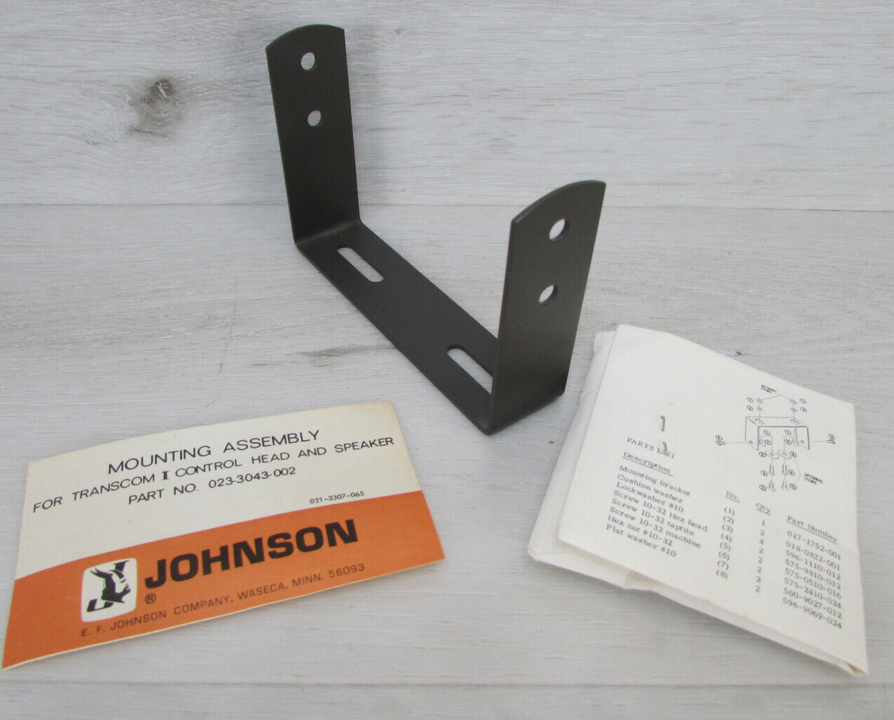 EF Johnson Mobile Radio Speaker and Control Head Mount Bracket Assembly NOS