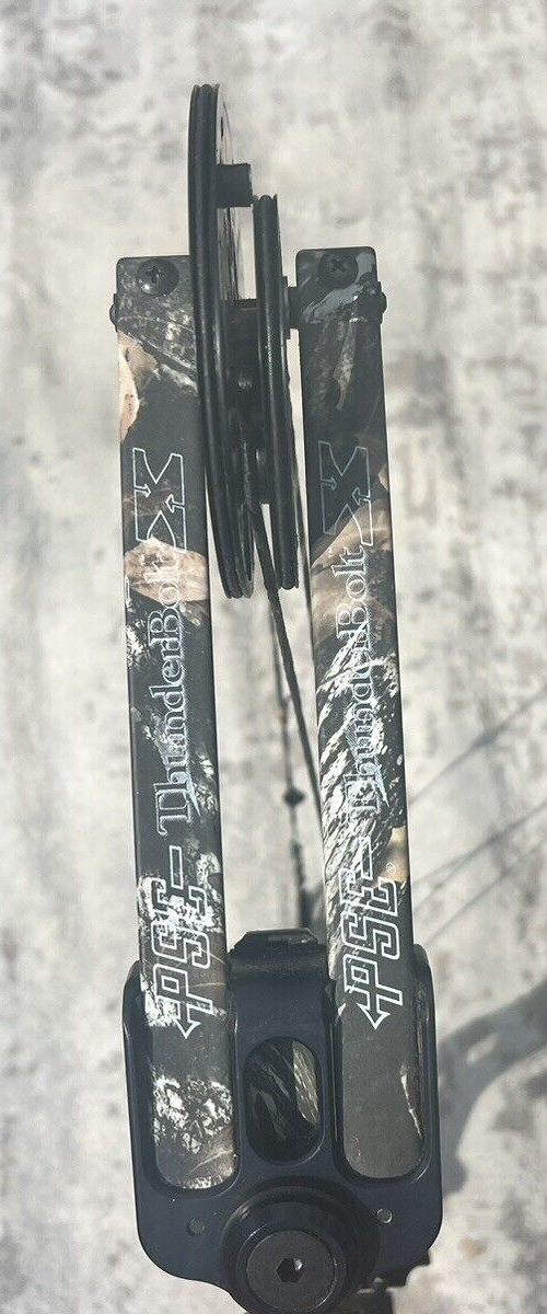 Used PSE compound bow right hand with case & more