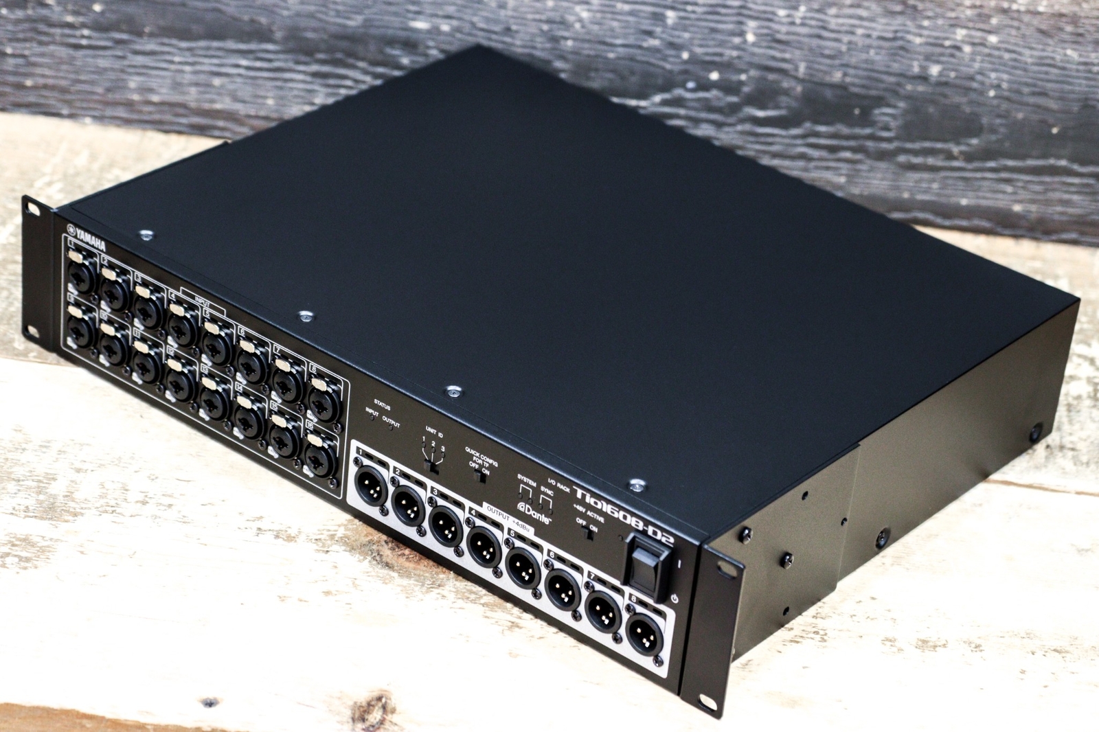 Yamaha Tio1608-D2 Audio Interface 16 mic/line Inputs Dante Stagebox I/O Rack
