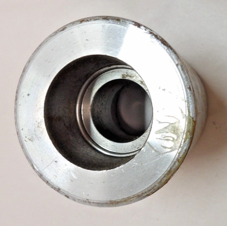 Steel Wheel 4" X 3" Bearings Needed Size 1.3/4" X 2 Has Surface Rust